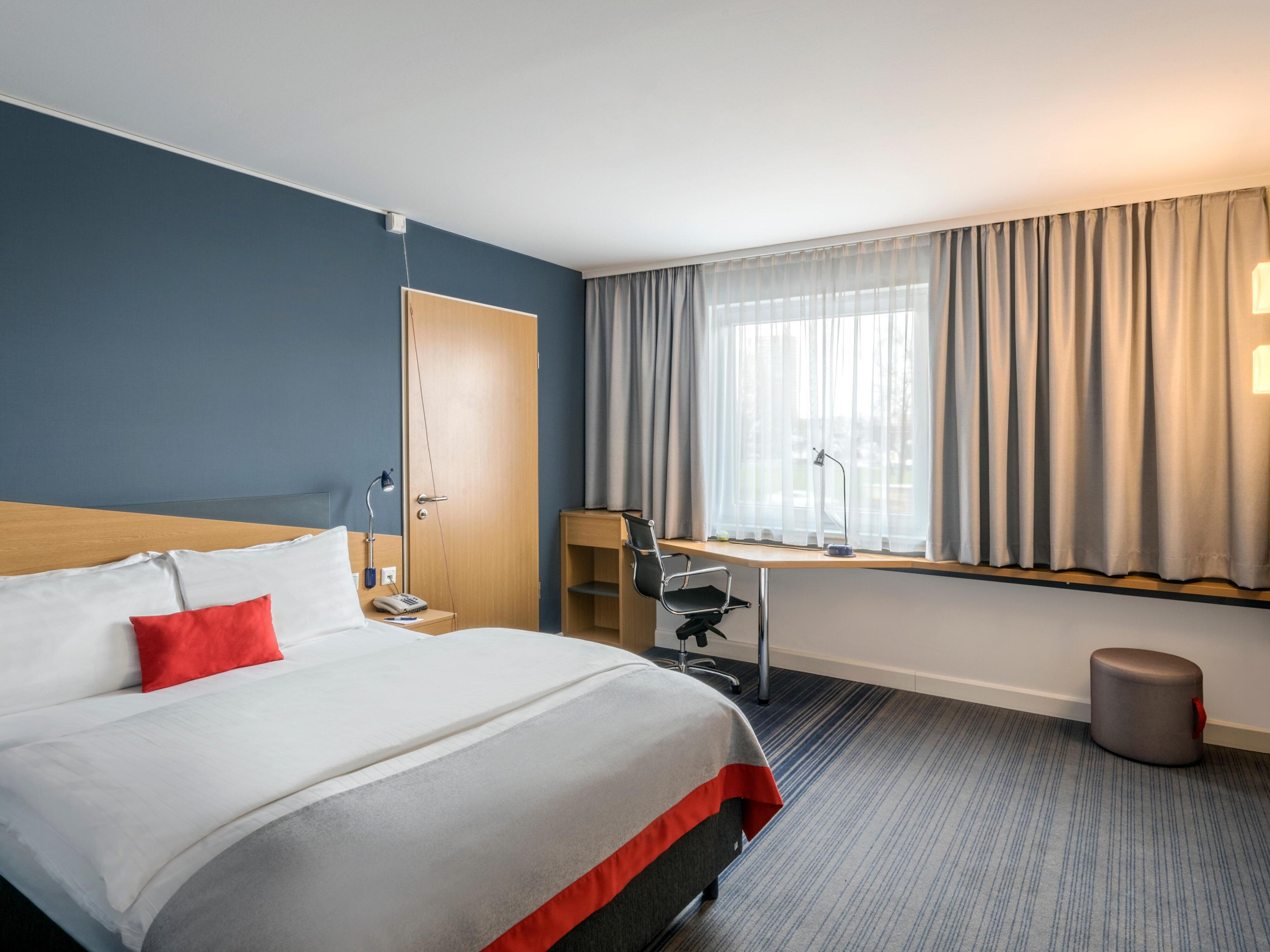 Отель Express By Ihg 3*