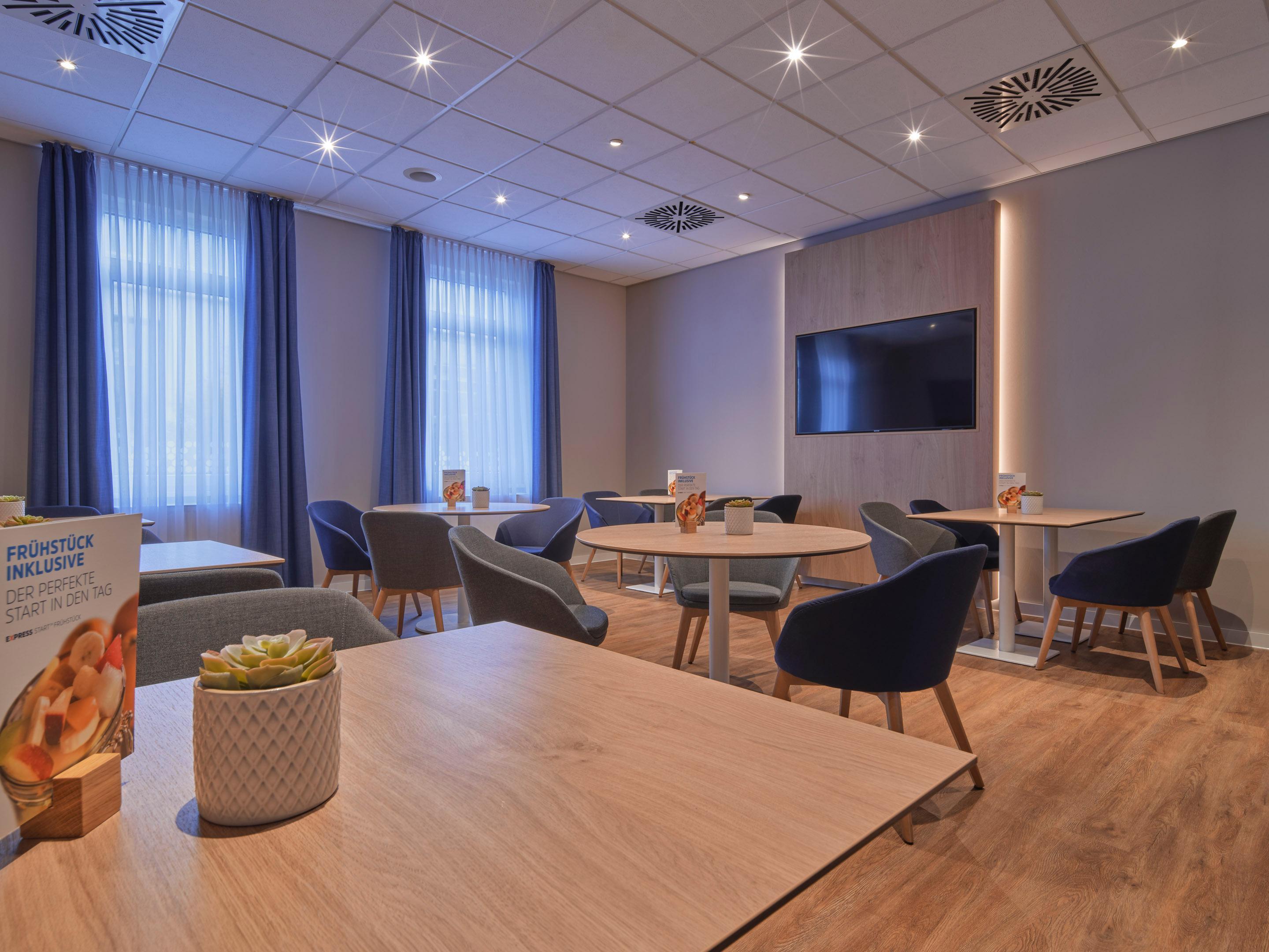 Express By Ihg Отель 3*